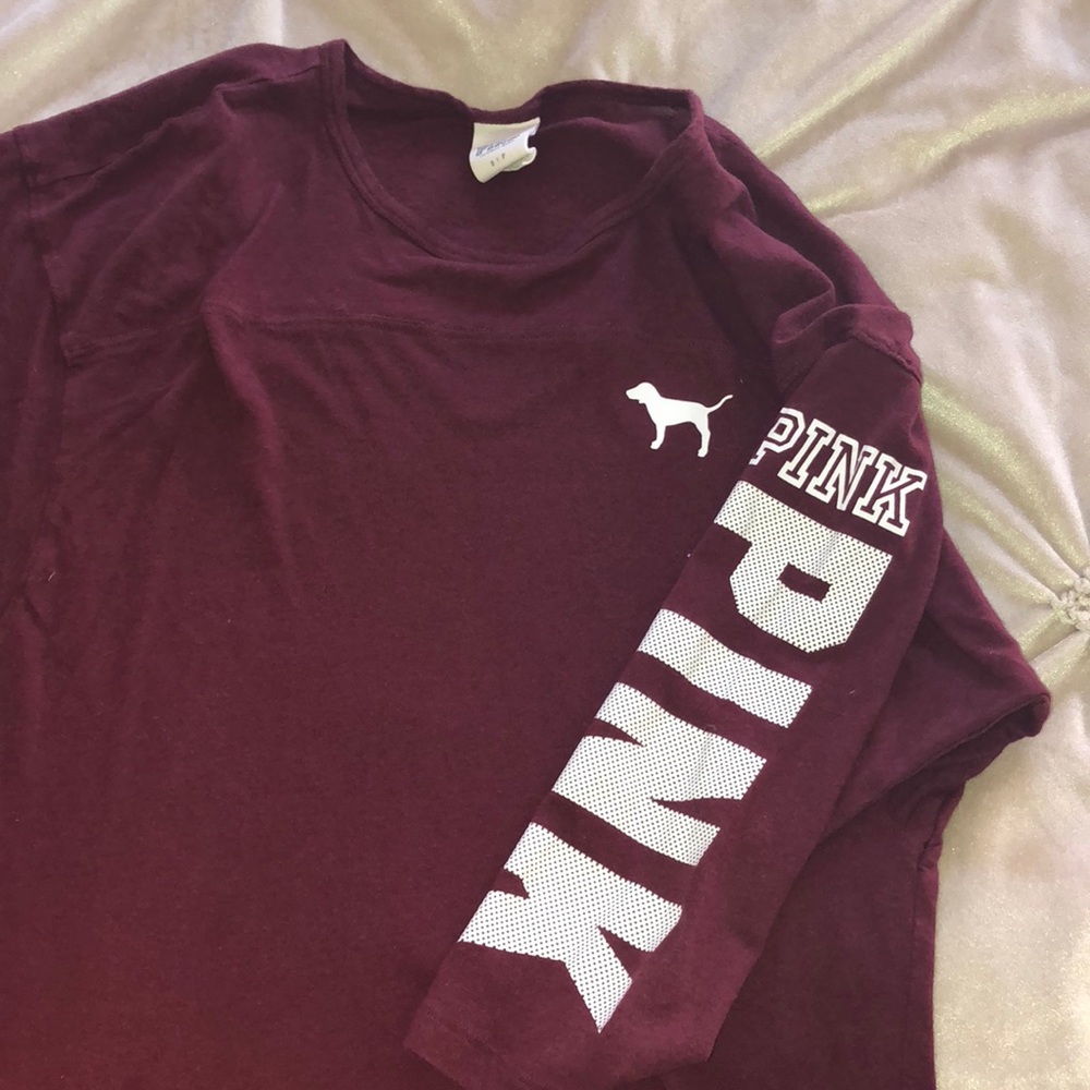 maroon VS pink 3/4 sleeve top